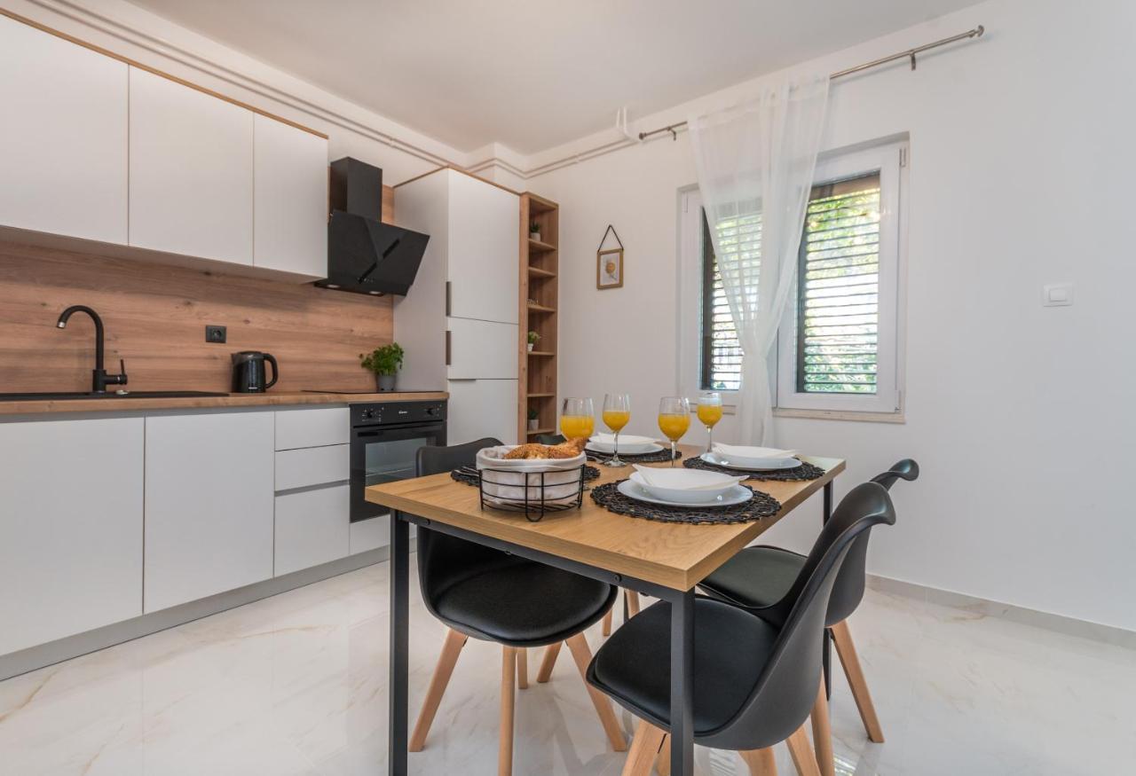 Apartmani A&M Biograd Na Moru Exterior photo