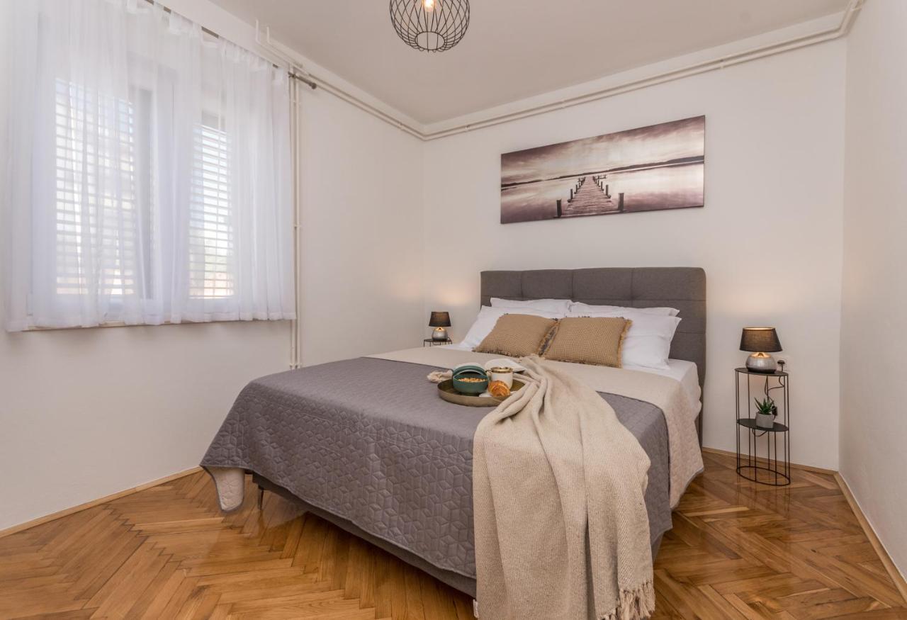 Apartmani A&M Biograd Na Moru Exterior photo